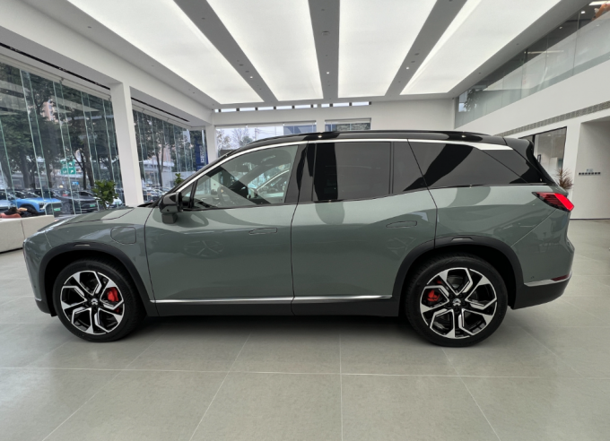 450-580KM Nio Es8 Electric Suv 7 Seater Dual Motor All Wheel Drive System 3