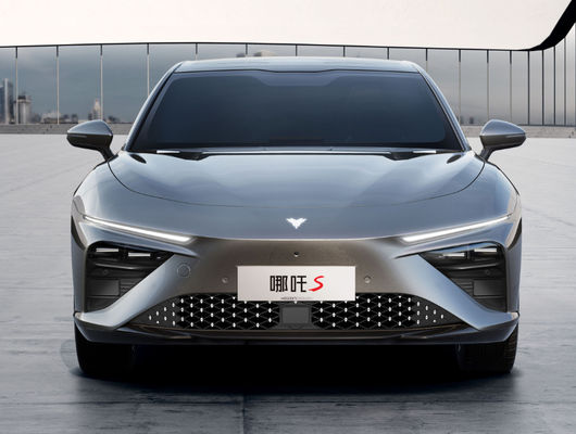 650-715KM Nezha Automobile Nezha S Mid Large Electric Vehicle