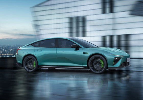 650-715KM Nezha Automobile Nezha S Mid Large Electric Vehicle