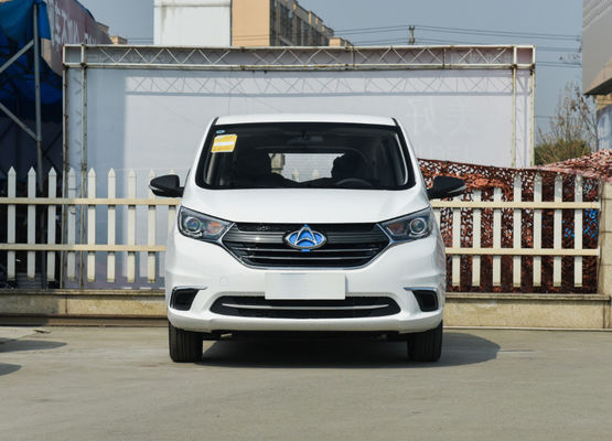 Smooth Driving MPV Electric Car 402KM Changan Auchan A600ev 5 Seats
