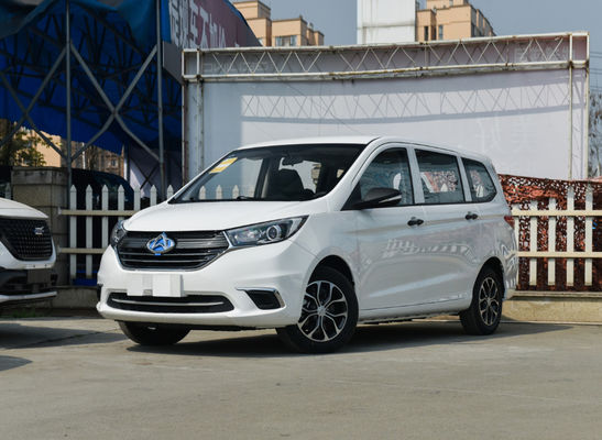 Smooth Driving MPV Electric Car 402KM Changan Auchan A600ev 5 Seats