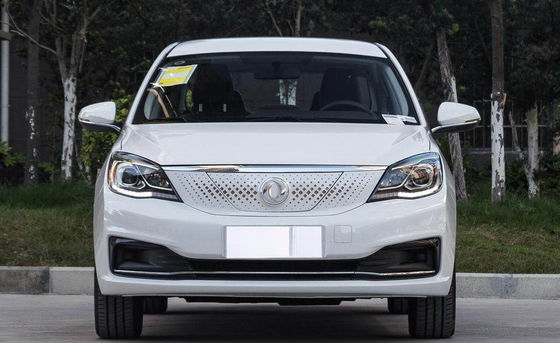 400KM Dongfeng Fengshen E70 Pure Electric Compact Car 4 Doors 5 Seats