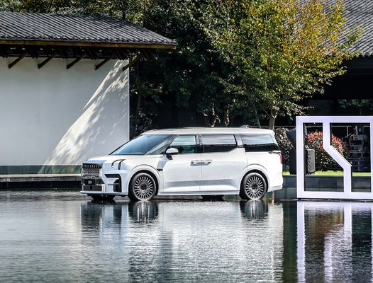 5 Doors 6 Seats Zeekr 009 Electric Minivan Long Range 702-822KM