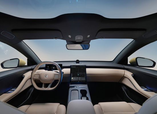 Midsize Et5 NIO Electric Cars High Performance 550-700KM 4 Doors 5 Seats