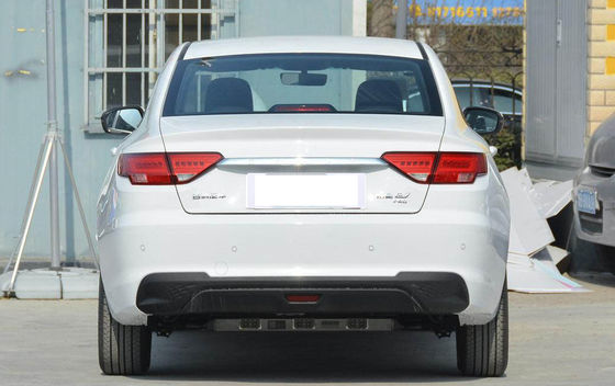 Dihao Ev Geely Sedan Electric Car 421KM 4 Doors 5 Seats 0.5 Hours Quick Charge