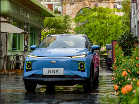 60kw Geely Suv Electric Geometry E Geely 320-410KM  5 Doors 4 Seats