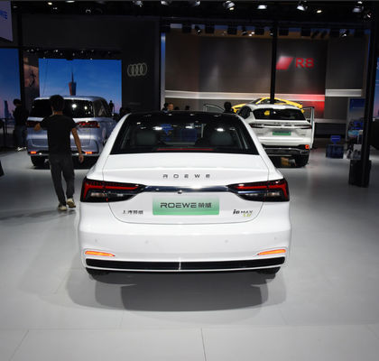 0.5H Quick Charge SAIC Motor Electric Car Roewe I6 MAX EV 502-605KM