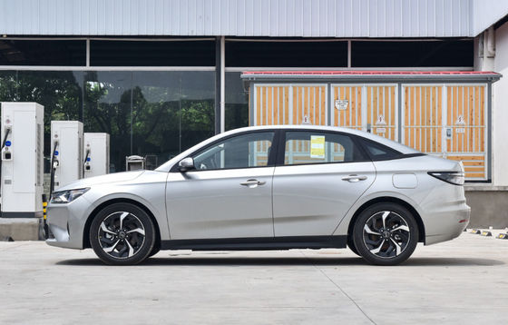 VM E.5 0.55H Quick Charge Ev 410KM - 500KM Pure Electric 4 Doors 5 Seats