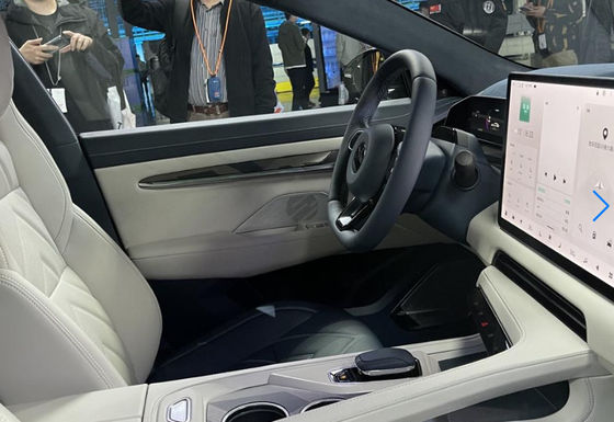 Zeekr 001 Silver 2023 Pure Ev Cars 546-1032KM Long Range High Performance