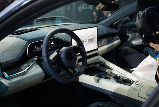 Zeekr 001 Silver 2023 Pure Ev Cars 546-1032KM Long Range High Performance